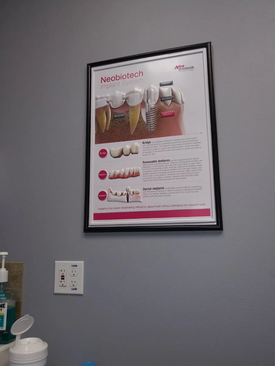 Dr. Mehrdad Khoshrozeh, DDS 3