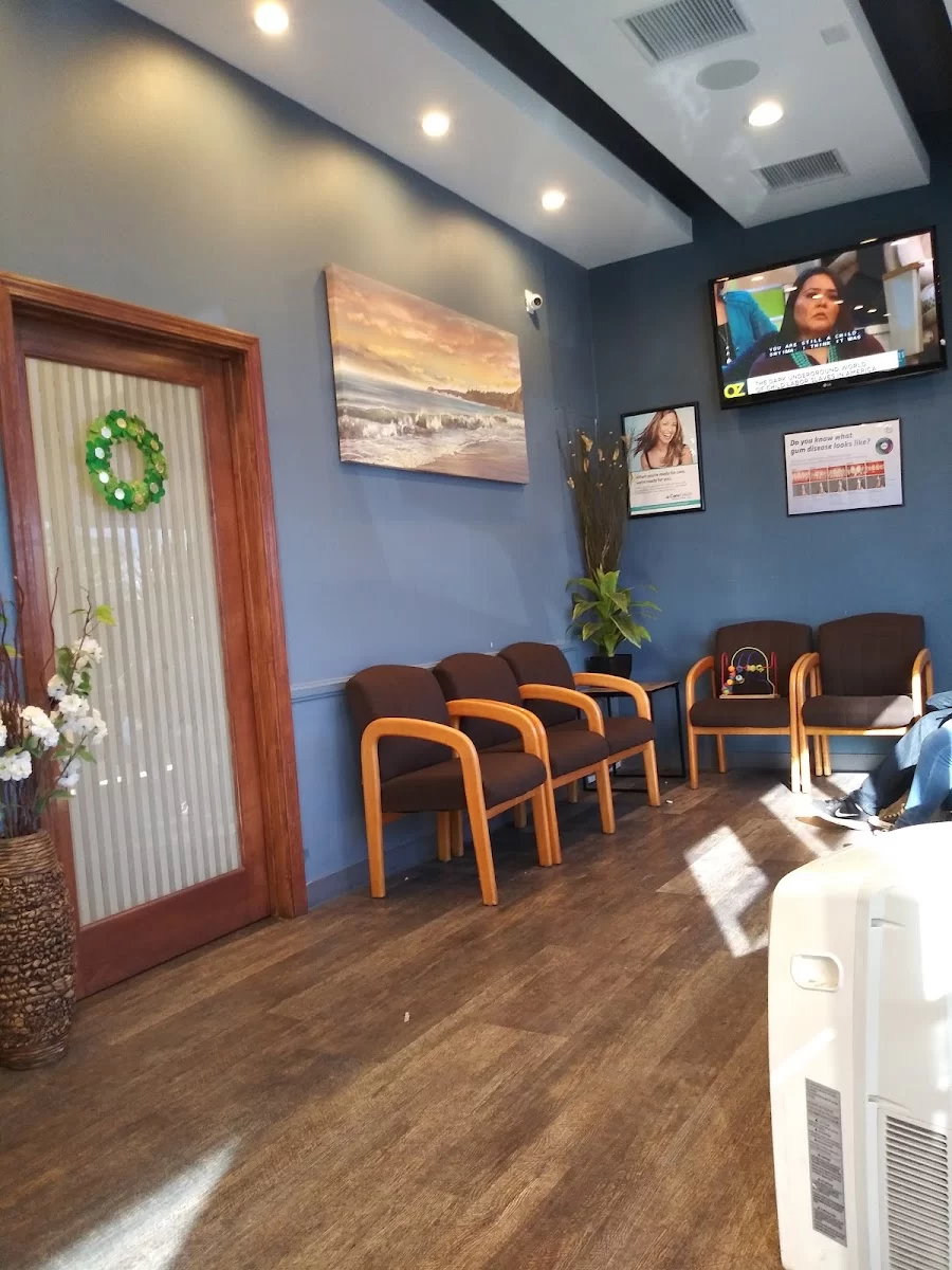 Dr. Mehrdad Khoshrozeh, DDS 5