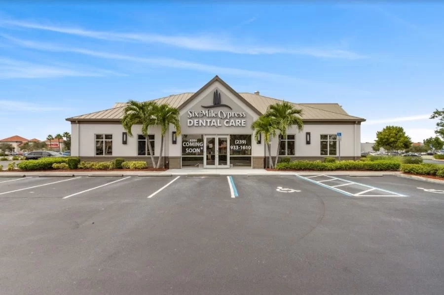 Six Mile Cypress Dental Care Picture 2