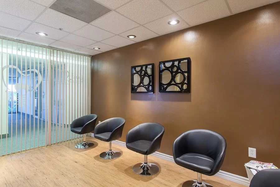 Dr. Smile: Kayvon Javid, DDS 4