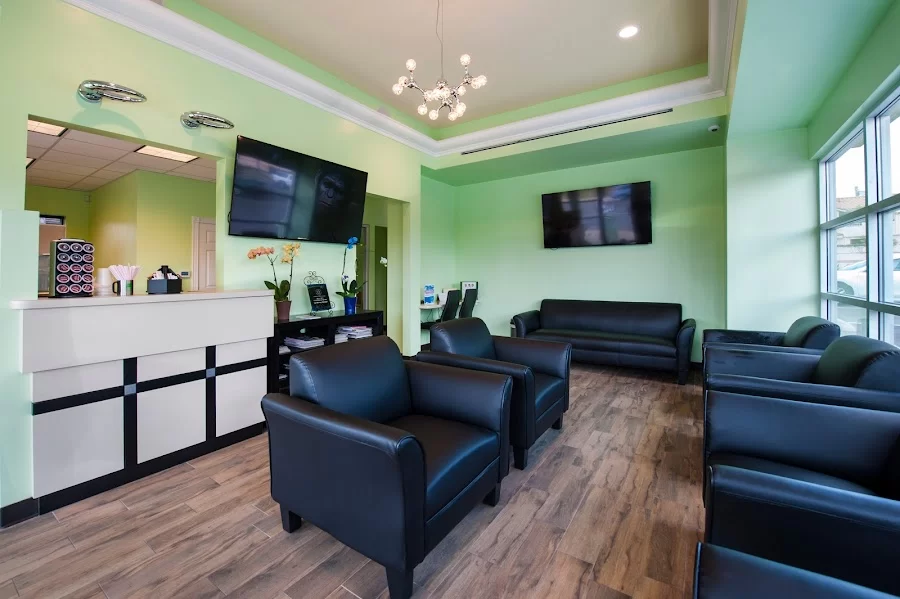 Gold Coast Dental - La Habra 951 8