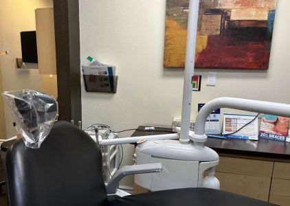 Affordable Dental at Eastern & Windmill