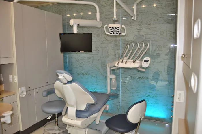 The Art of Smile Dental Clinic - Vancouver 3