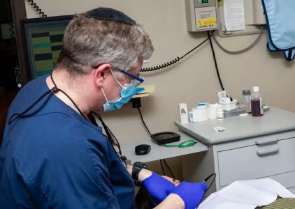 Beachwood Smiles: Yoav Y. Taub, DDS