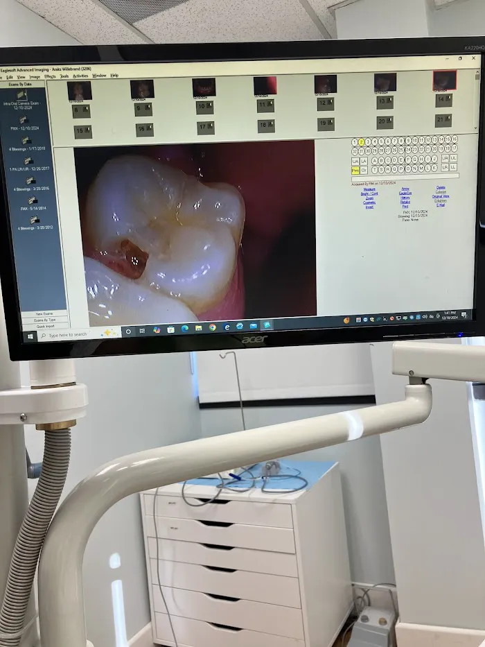 Dental Care Studios Picture 2