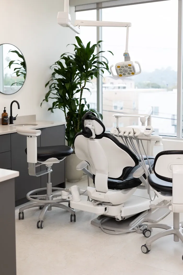 Smile32 Dental Studio Picture 5