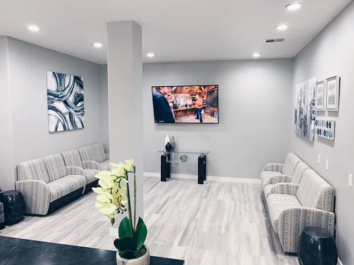Encino Total Dentistry Picture 4