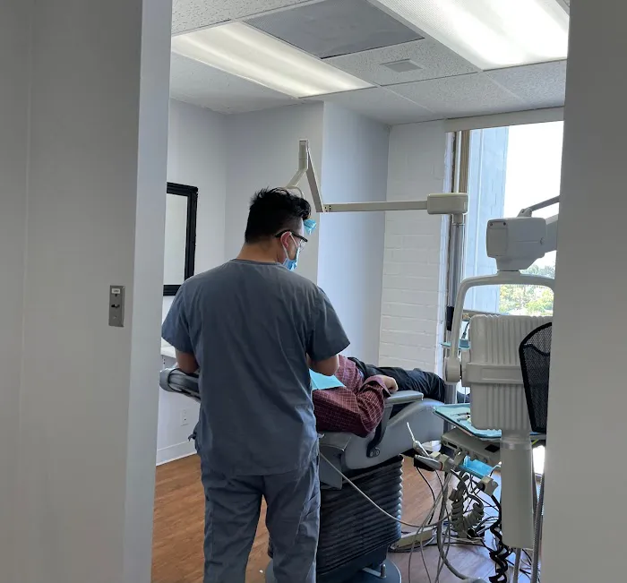 Encino Aesthetic Dental Group / A Dental Emergency Office Picture 8
