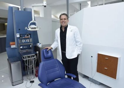Top Dentist In LA