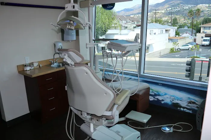 Kids and Teen Dental Place Picture 1