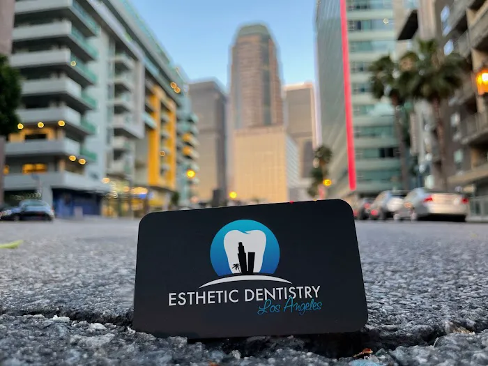Esthetic Dentistry Picture 1