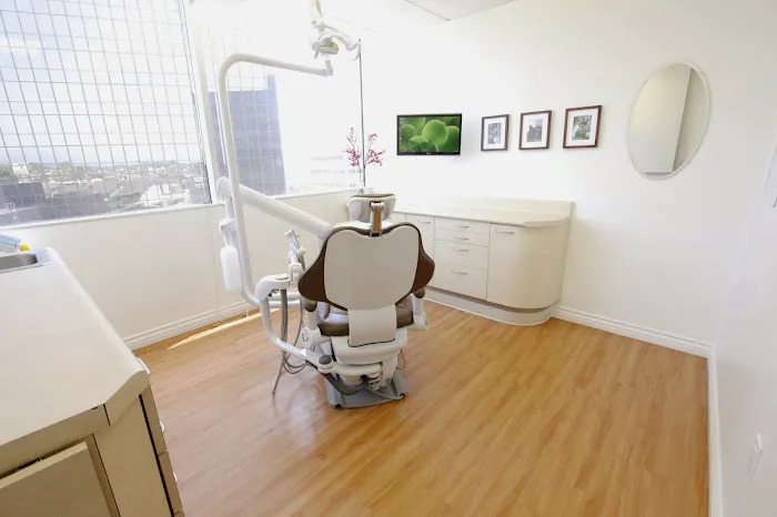 Brentwood Dental Center Picture 2