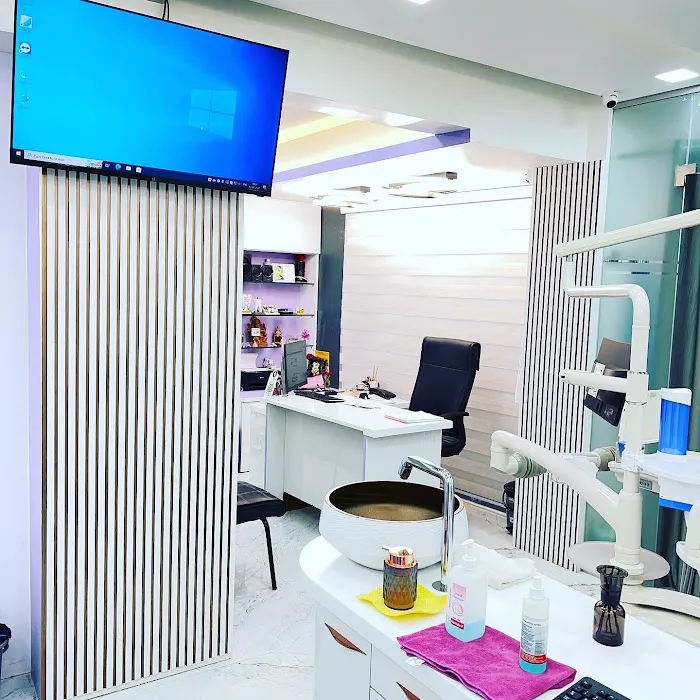 DentaLand Dental Clinic 7