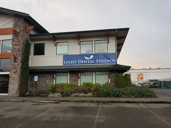 Light Dental Studios of Renton East Valley Picture 3