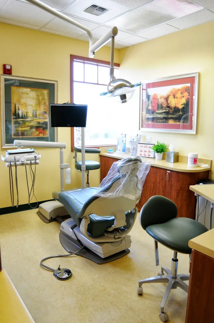 Light Dental Studios of Renton East Valley Picture 2
