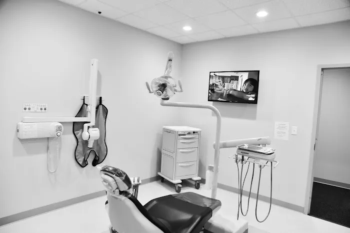 Same Day Dental Picture 8