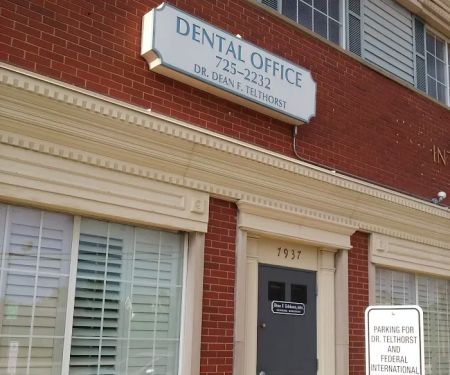 Lake Forest Dental - Telthorst Dean F, DDS, FAGD