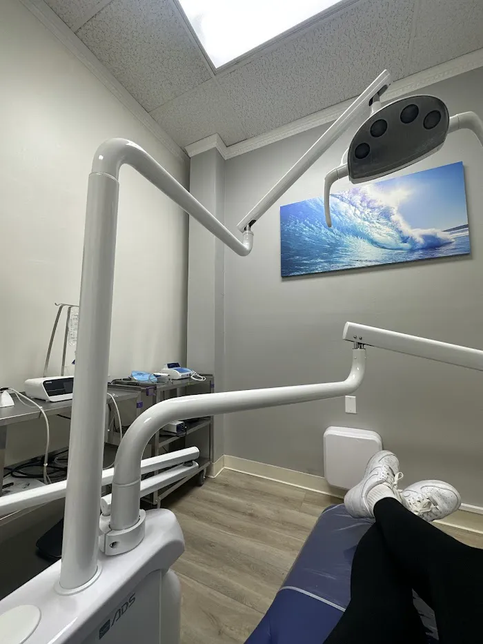 Elegant Dental Center Picture 7