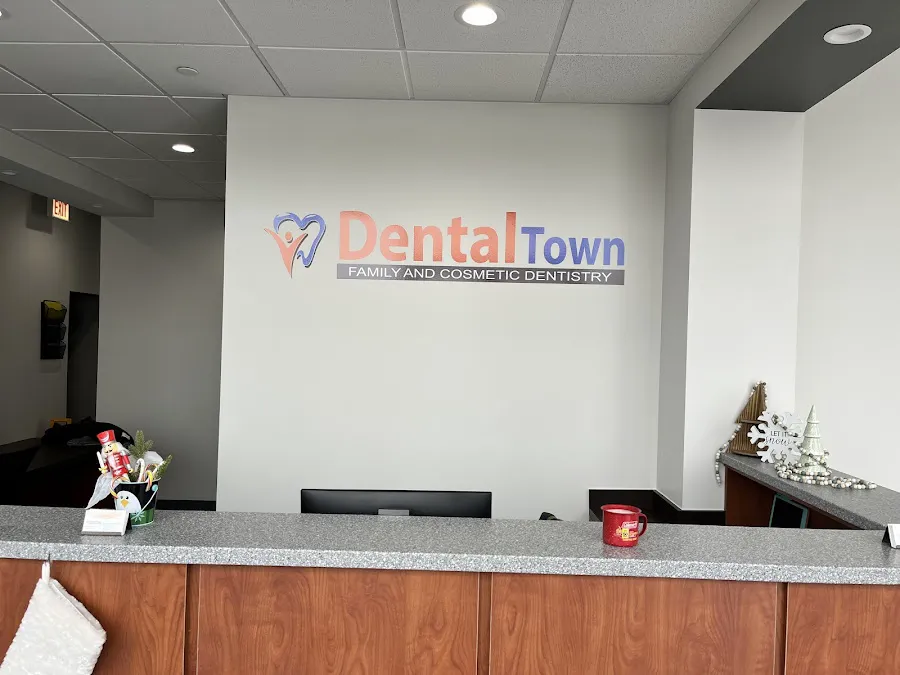 Dental Town Melrose Picture 4