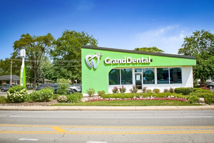 Grand Dental - Franklin Park Picture 9