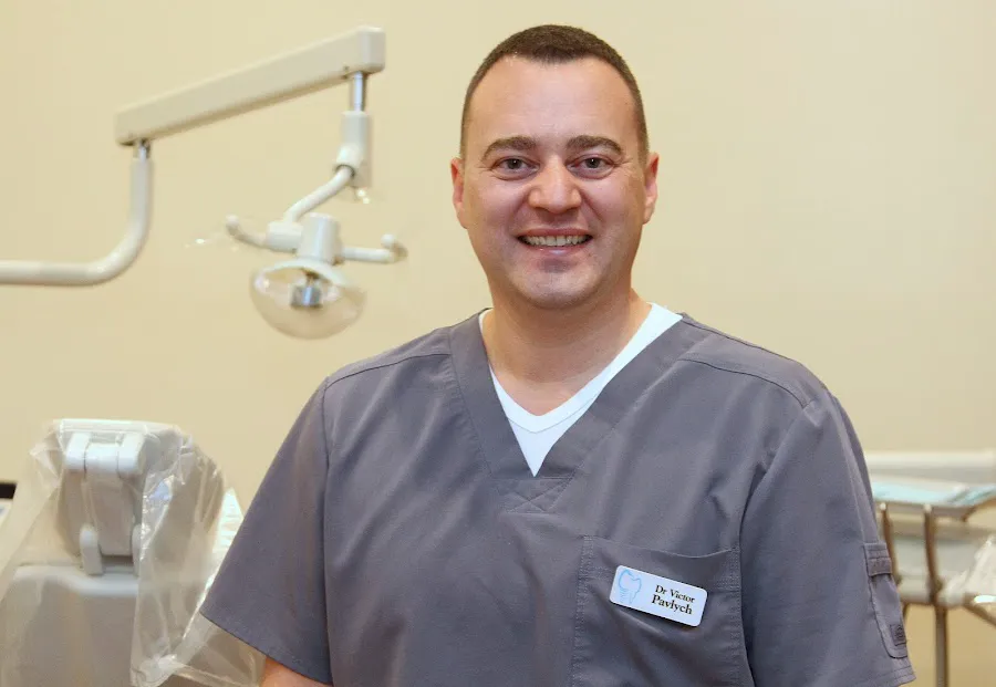 Comprehensive Dental & Implant Center Picture 3