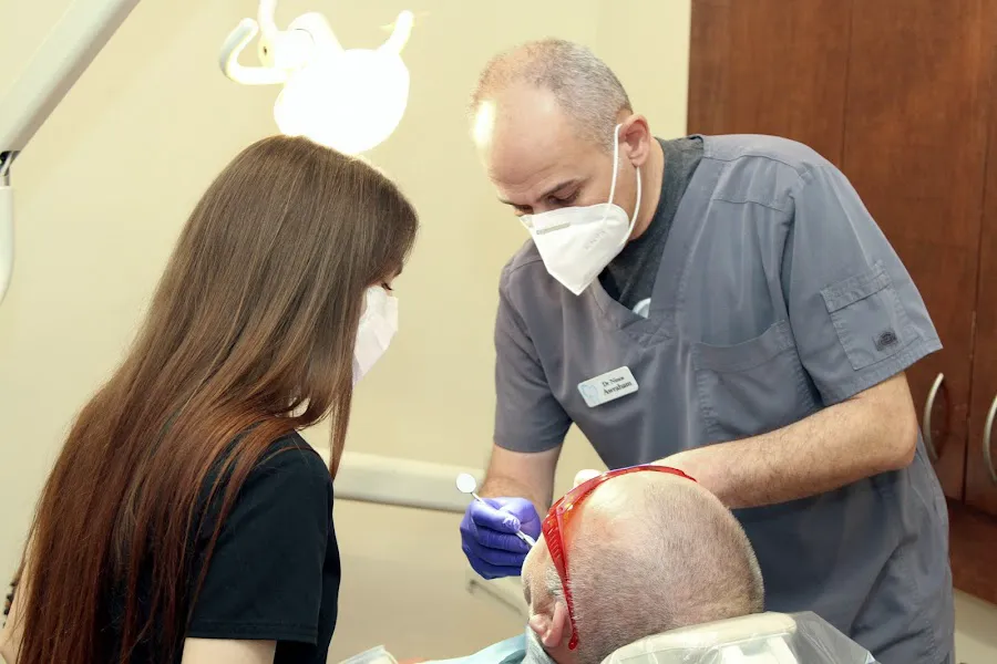 Comprehensive Dental & Implant Center Picture 1