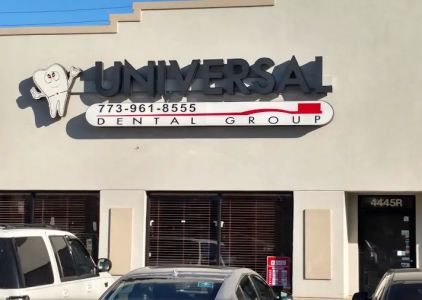 Universal Dental of Albany Park