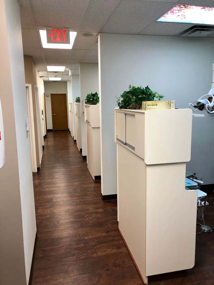 Crestwood Dental & TMJ Care Picture 4
