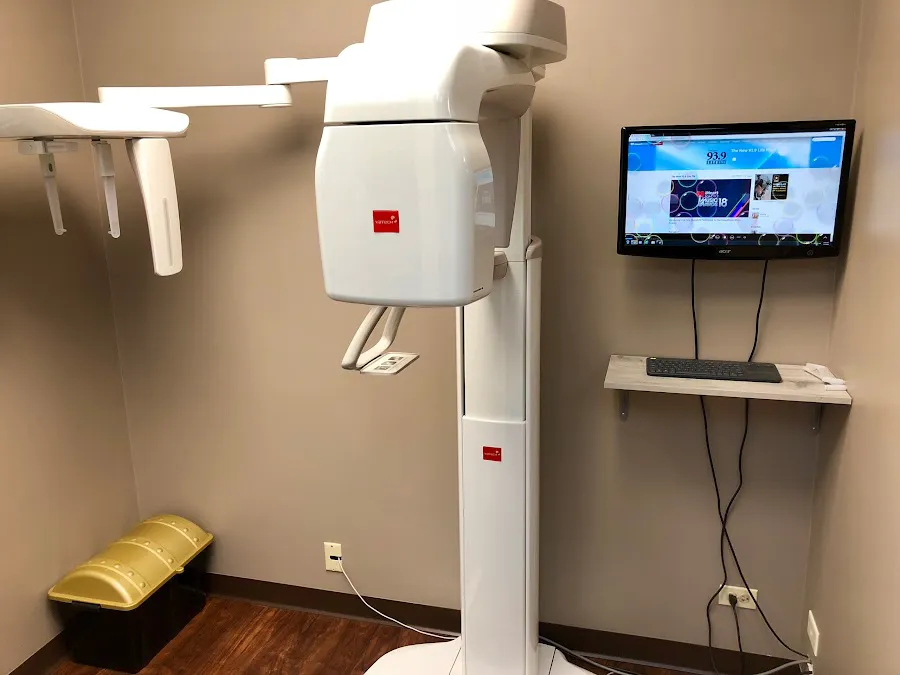Crestwood Dental & TMJ Care Picture 3