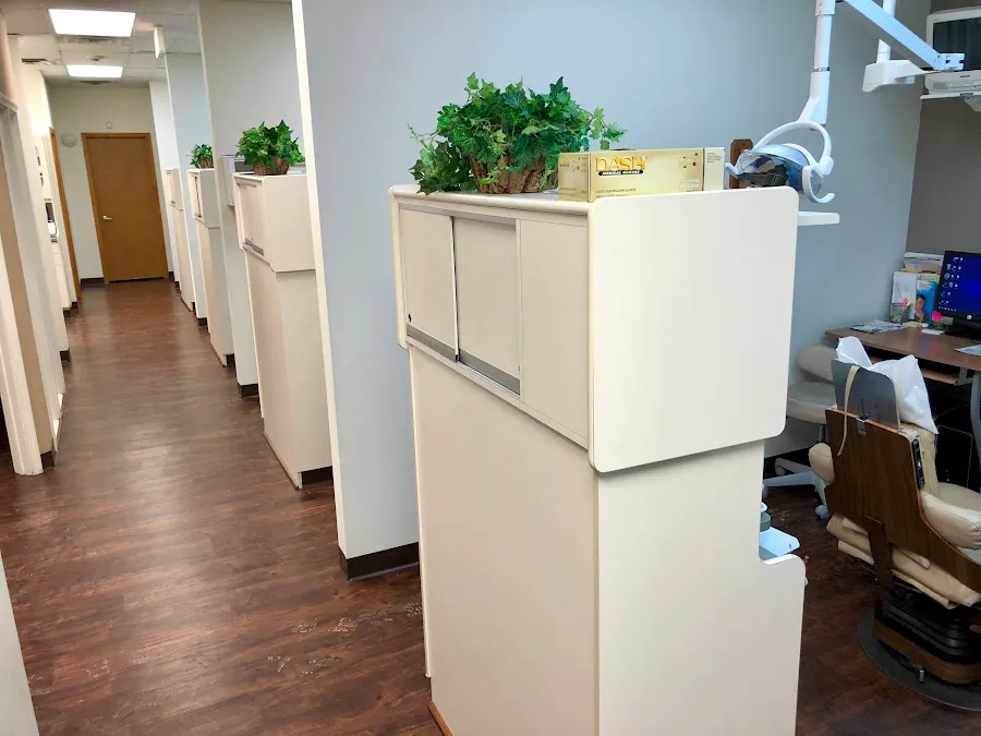 Crestwood Dental & TMJ Care Picture 2