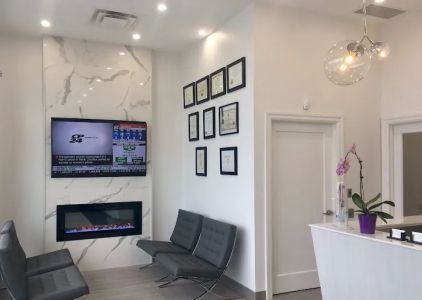 North Queen Dental