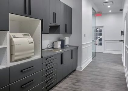 Dr. Wisdom - Dentiste Montreal - Centre Dentaire Aoude VSL