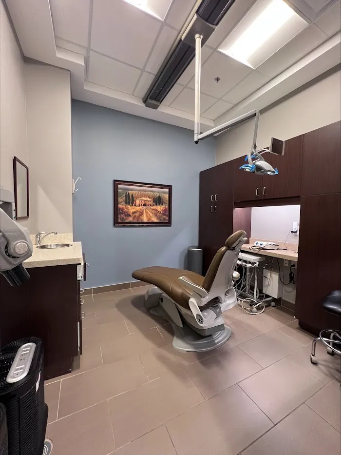 St. Laurent Dental Centre 10