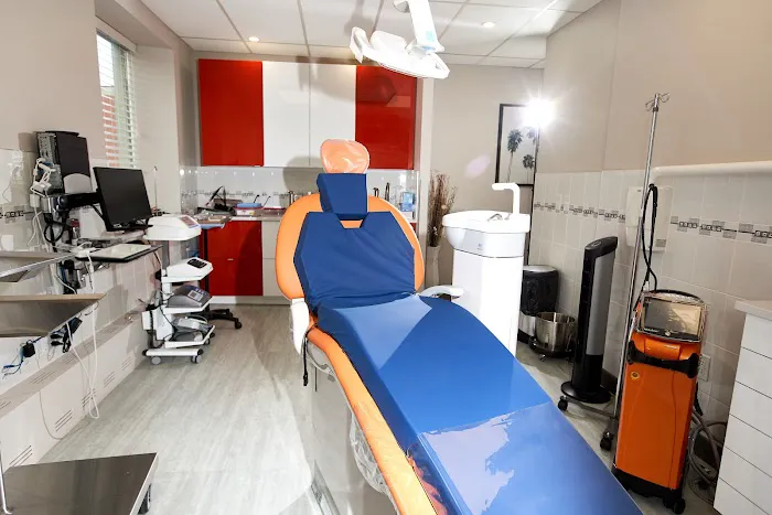 K&K Dental Studio 2