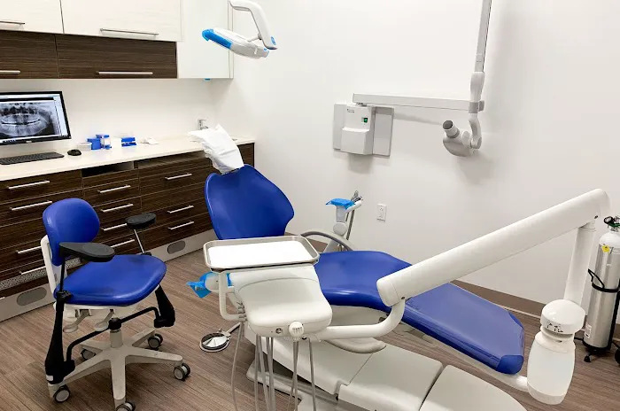 Clinique Dentaire Touraine. Dr Julio Galvan Picture 1