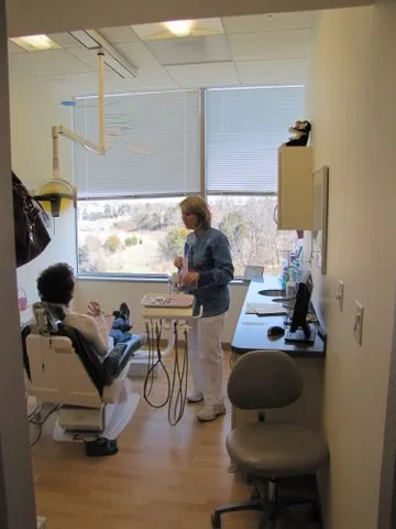 Virginia Dental Solutions Picture 3