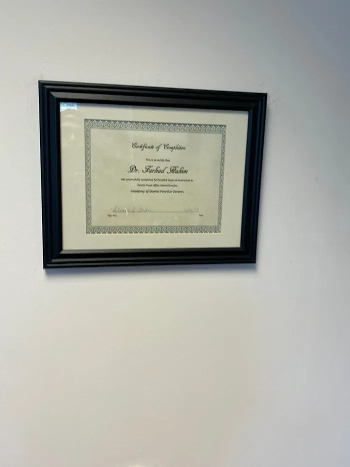 Farhad Hakim D.D.S. Herndon Dental Center Picture 5