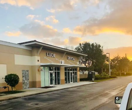 Lucie Dental