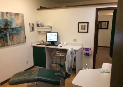 Walnut Street Family Dentistry - Doug Eriks