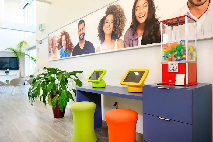 Pinewood Dental Care Picture 1