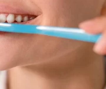 How to Avoid Tooth Sensitivity with Toothpaste
