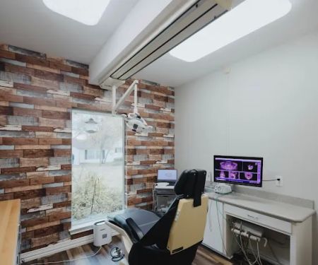 Aesthetic & Implant Dentistry