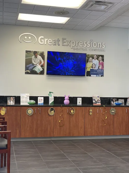 Great Expressions Dental Centers - Dearborn 3