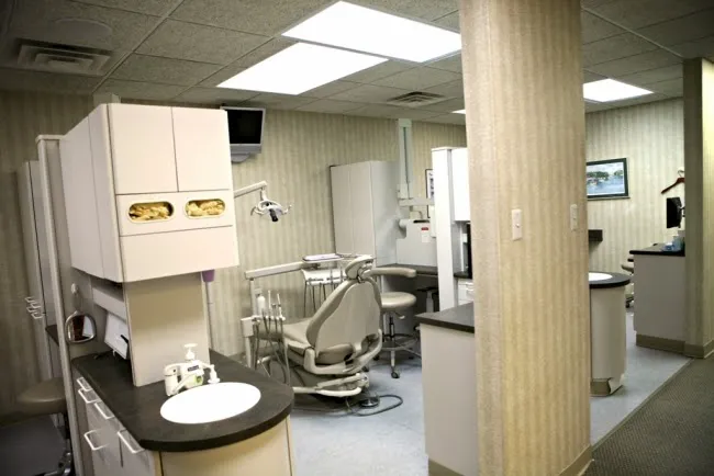 Pointe Dental Group - Grosse Pointe Farms Picture 4