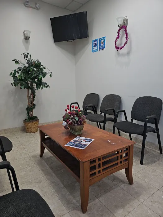 Deluxe Dental Oak Park - Family Dentistry Picture 4
