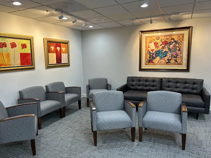 Detroit Dentist Dentures & Implants Picture 1
