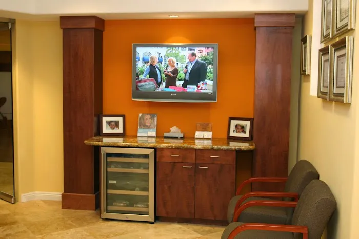 Hekmat Dental Care Picture 8