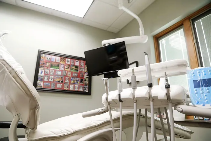 Cascade Dental Care: Jamie Ritchie DDS, Kurt Glendening DDS, Brent Jones DDS Picture 3