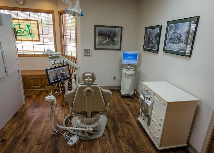 Lawrence Dental Solutions Picture 10