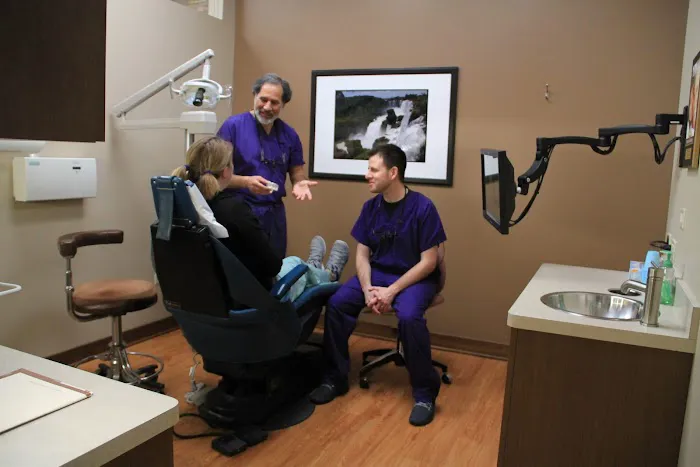 Smilin Dental Picture 4
